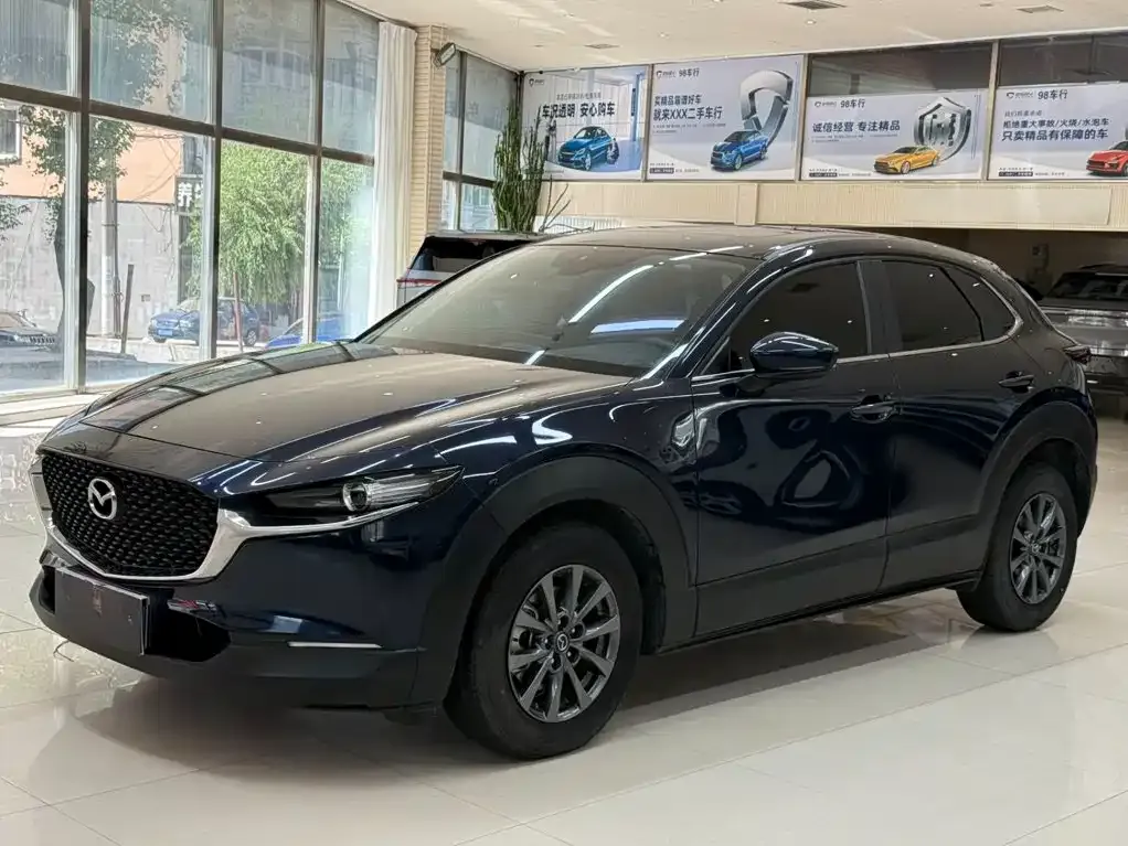 Mazda CX-30 — фото 1