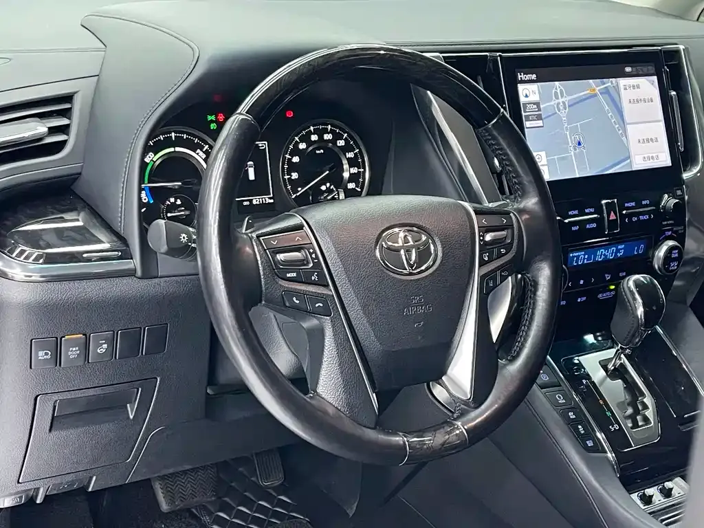 Toyota Vellfire — фото 5