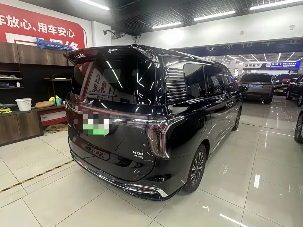 Hongqi HQ9 PHEV — фото 9