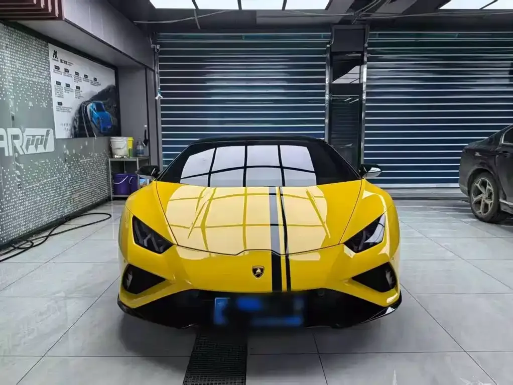 Lamborghini Huracan — фото 1