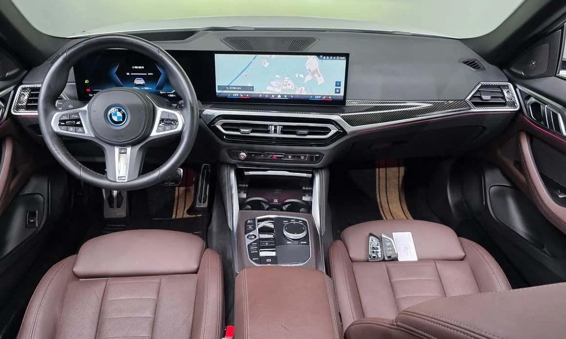 BMW i4 — фото 7
