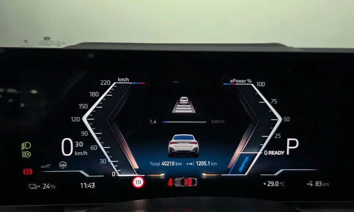 BMW i4 — фото 4
