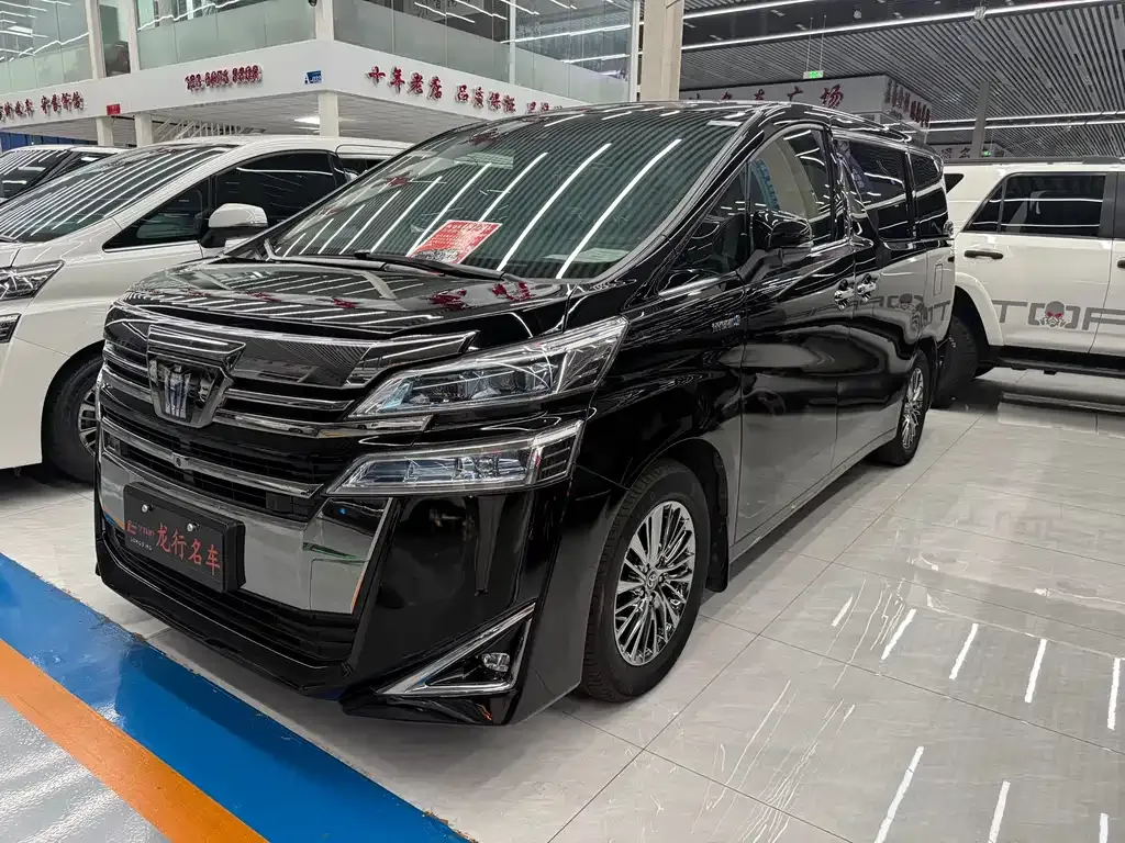Toyota Vellfire — фото 8