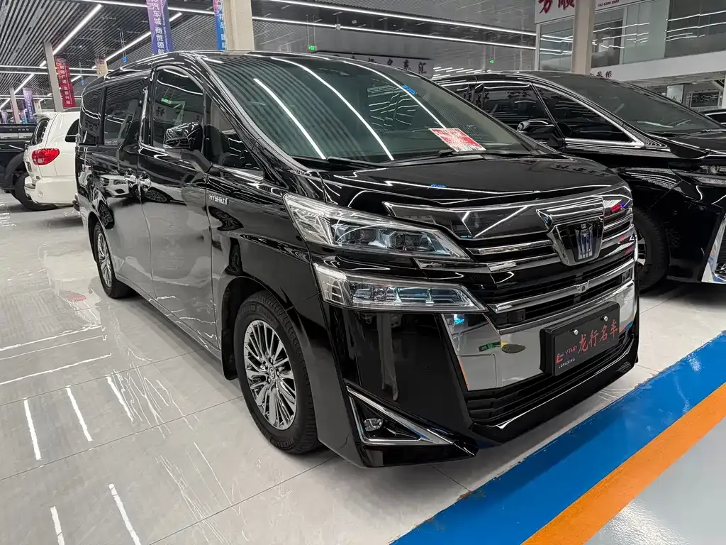 Toyota Vellfire — фото 7