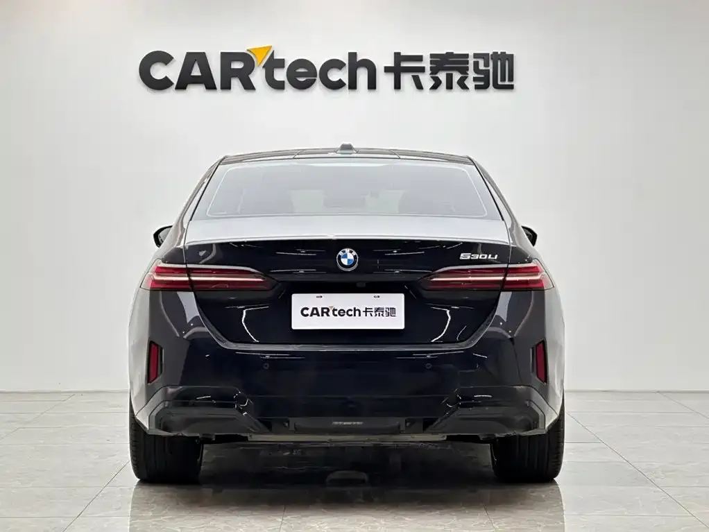 BMW 5 Series — фото 2
