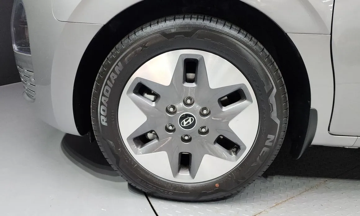 Hyundai Staria — фото 4