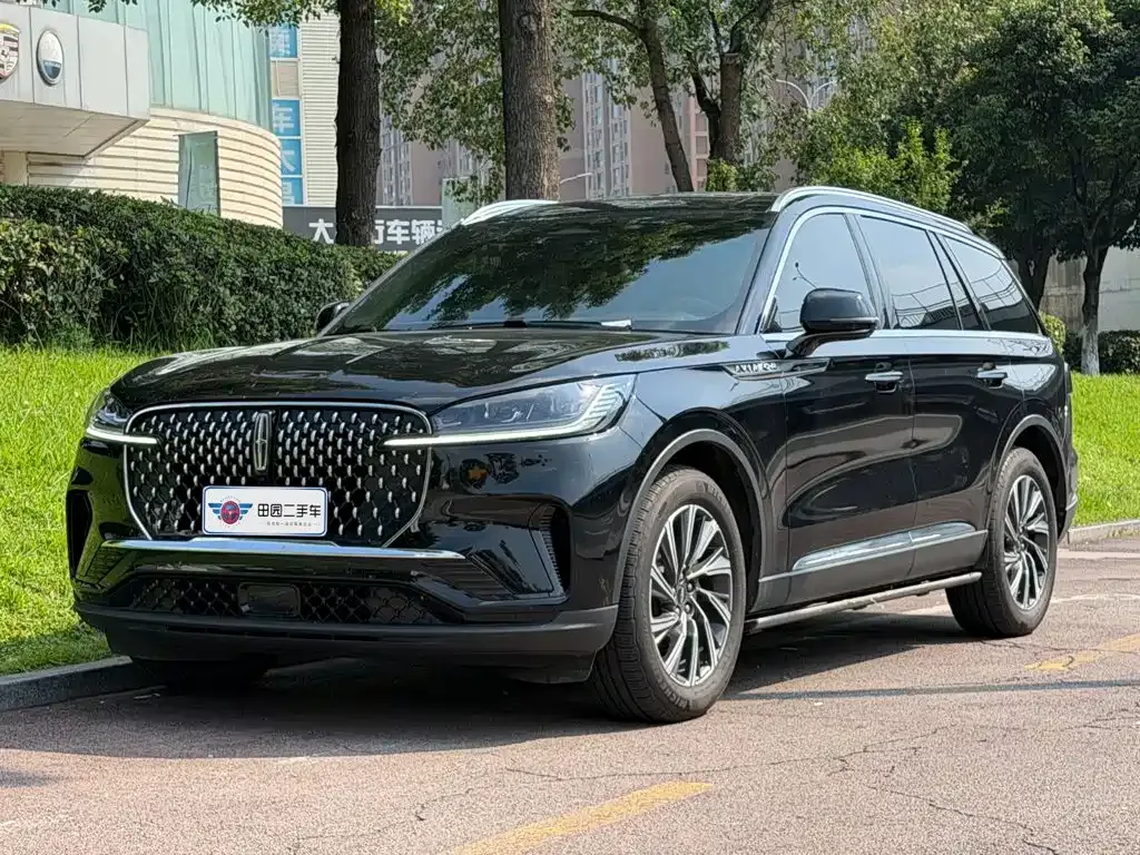 Lincoln Aviator — фото 1