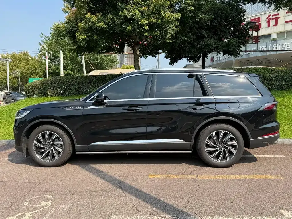 Lincoln Aviator — фото 9