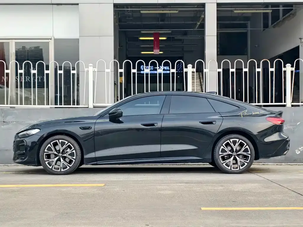Audi A5L Sportback — фото 2