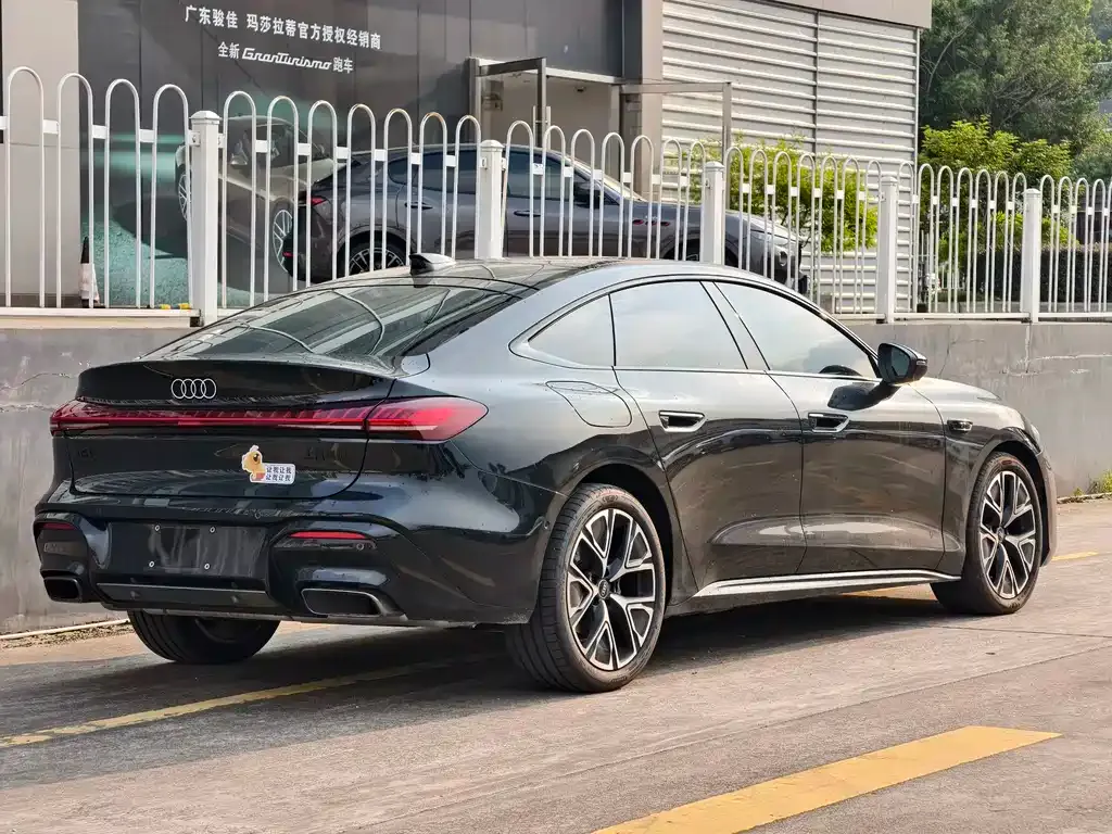 Audi A5L Sportback — фото 4
