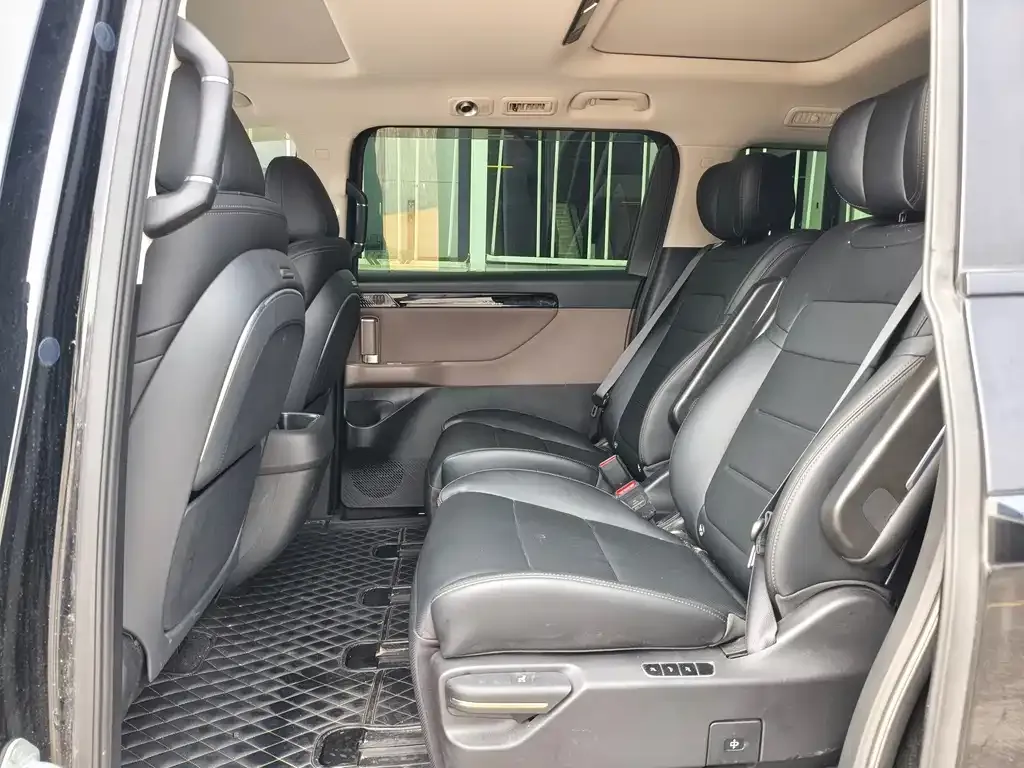 GAC Motor Trumpchi E8 — фото 5
