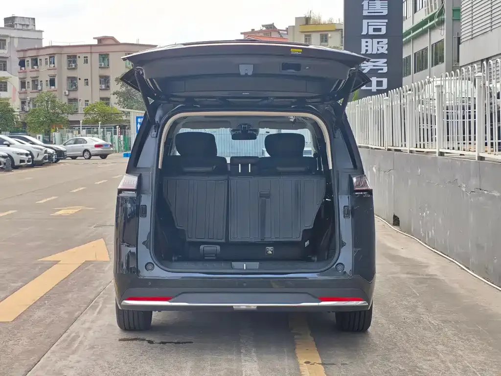 GAC Motor Trumpchi E8 — фото 6
