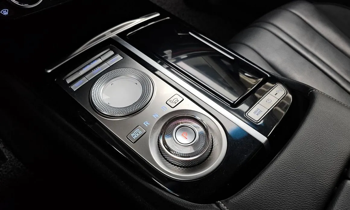 Genesis G80 — фото 7