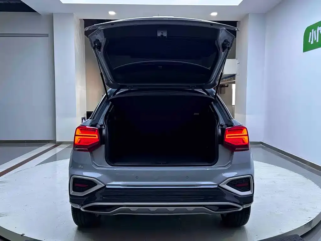 Audi Q3 — фото 3