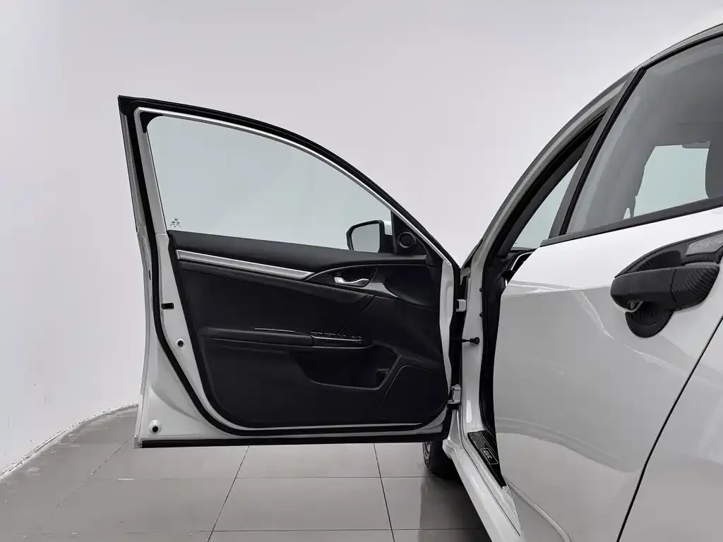 Honda Civic — фото 6