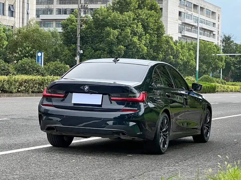 BMW 3 Series — фото 7