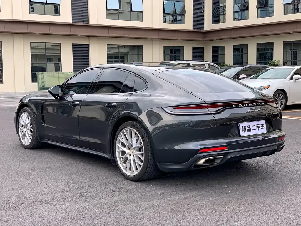 Porsche Panamera — фото 10