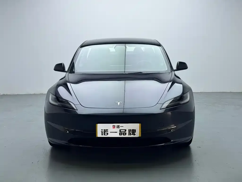 Tesla Model 3 — фото 3