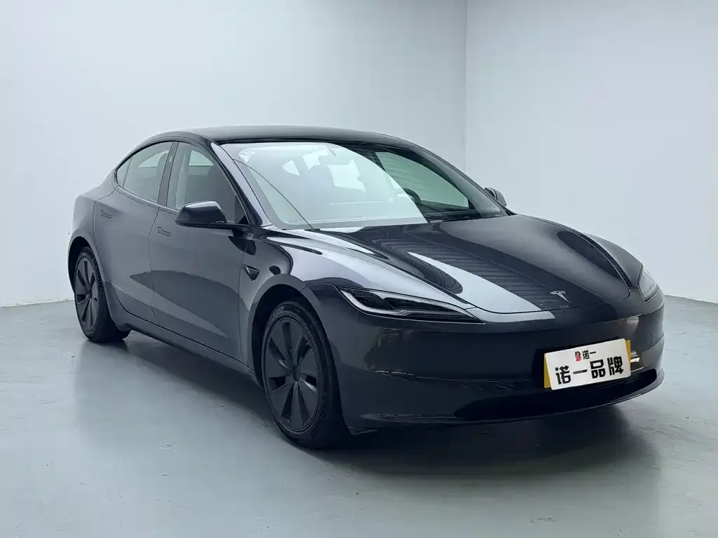 Tesla Model 3 — фото 6