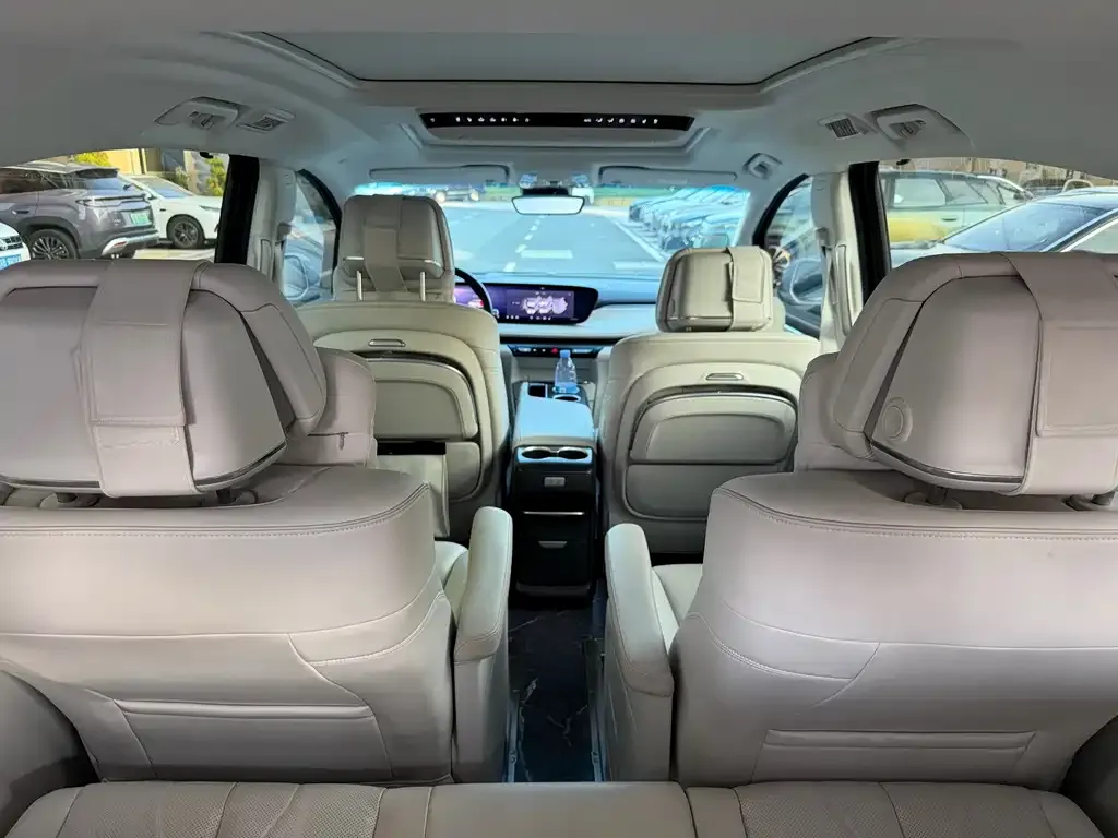 Buick GL8 Hybrid — фото 5