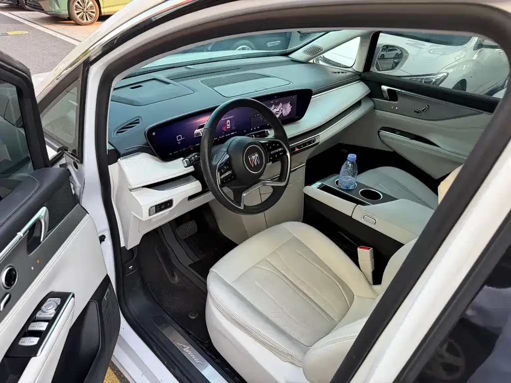 Buick GL8 Hybrid — фото 7