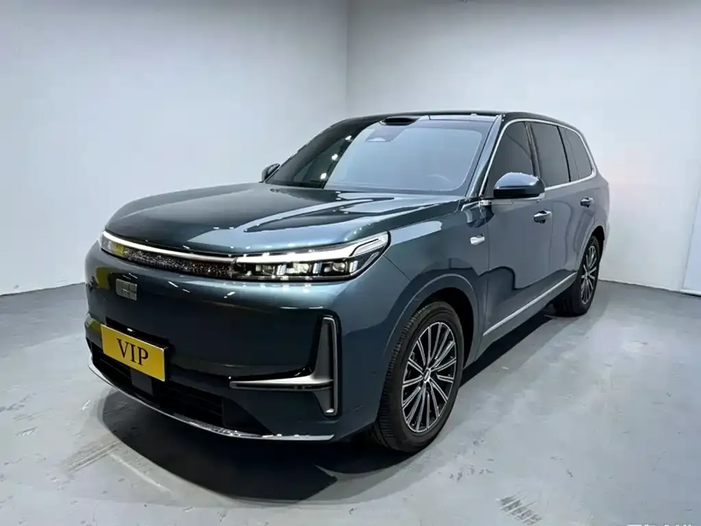 Geely Galaxy M9 — фото 1