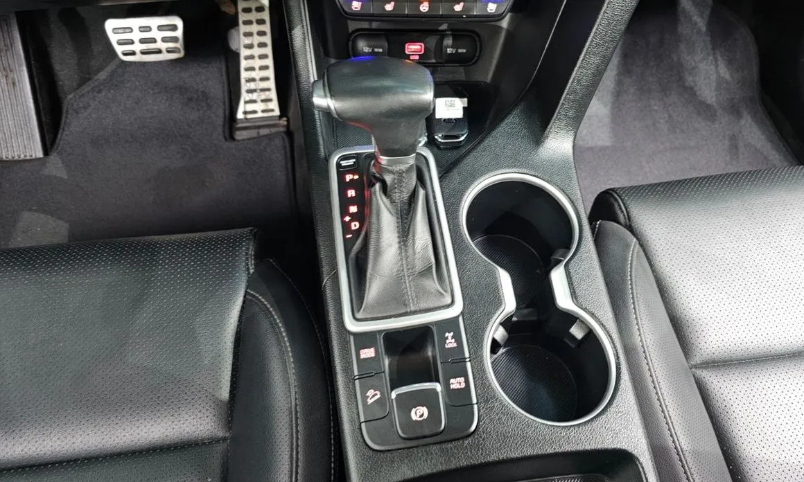 Kia Sportage — фото 8