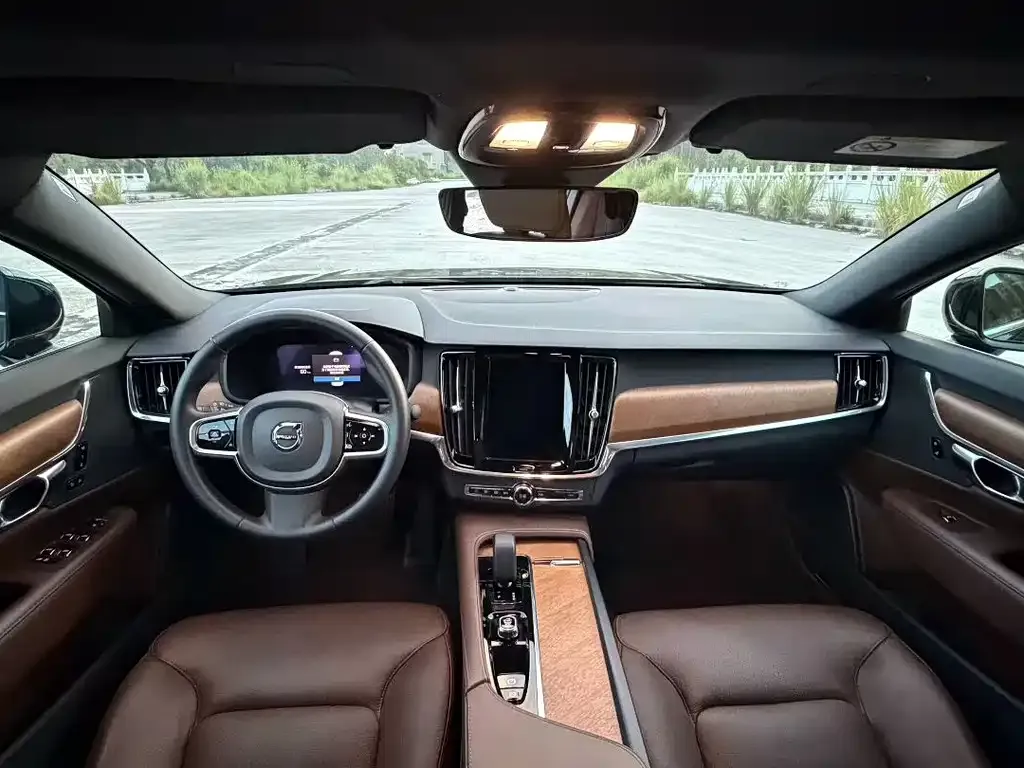 Volvo S90 — фото 8