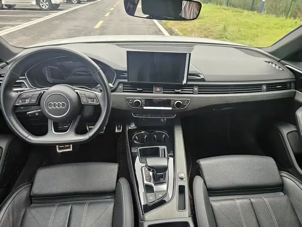 Audi A4L — фото 3