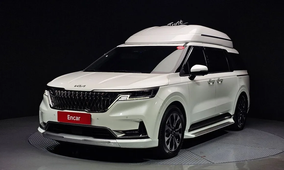 Kia Carnival — фото 1