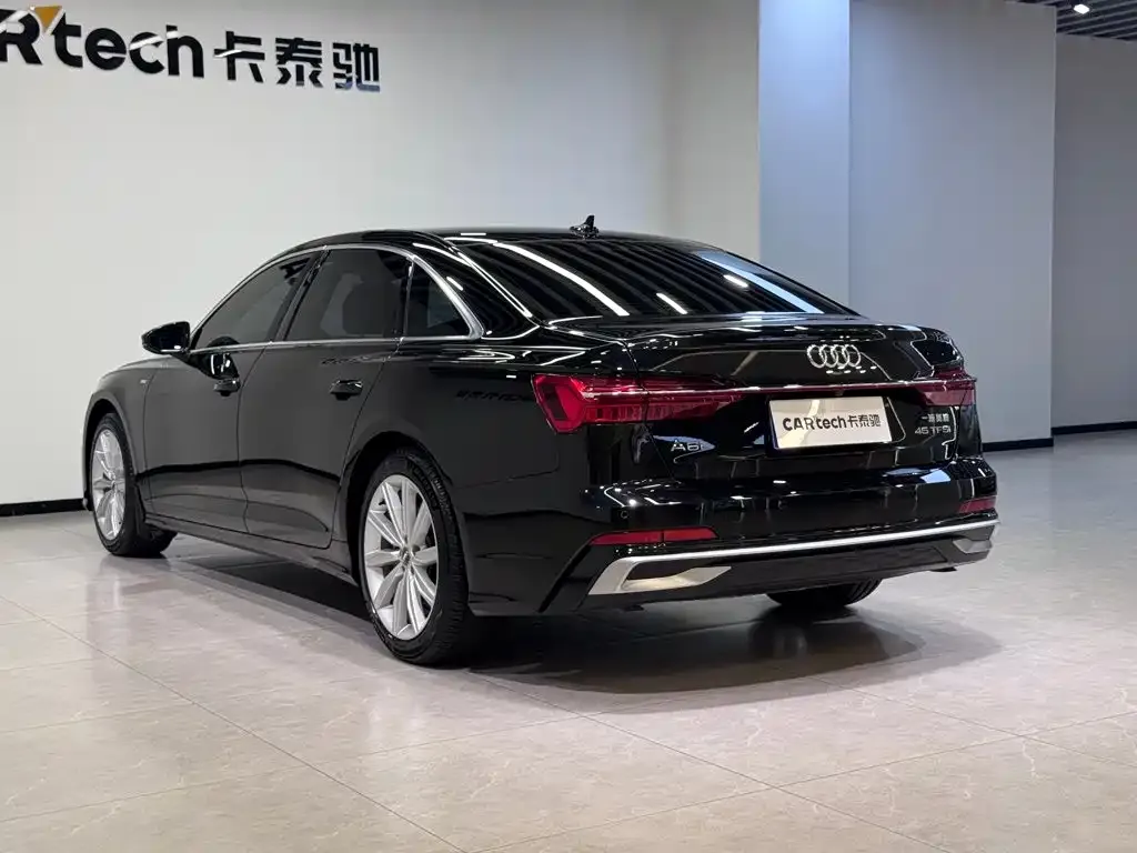 Audi A6L — фото 7
