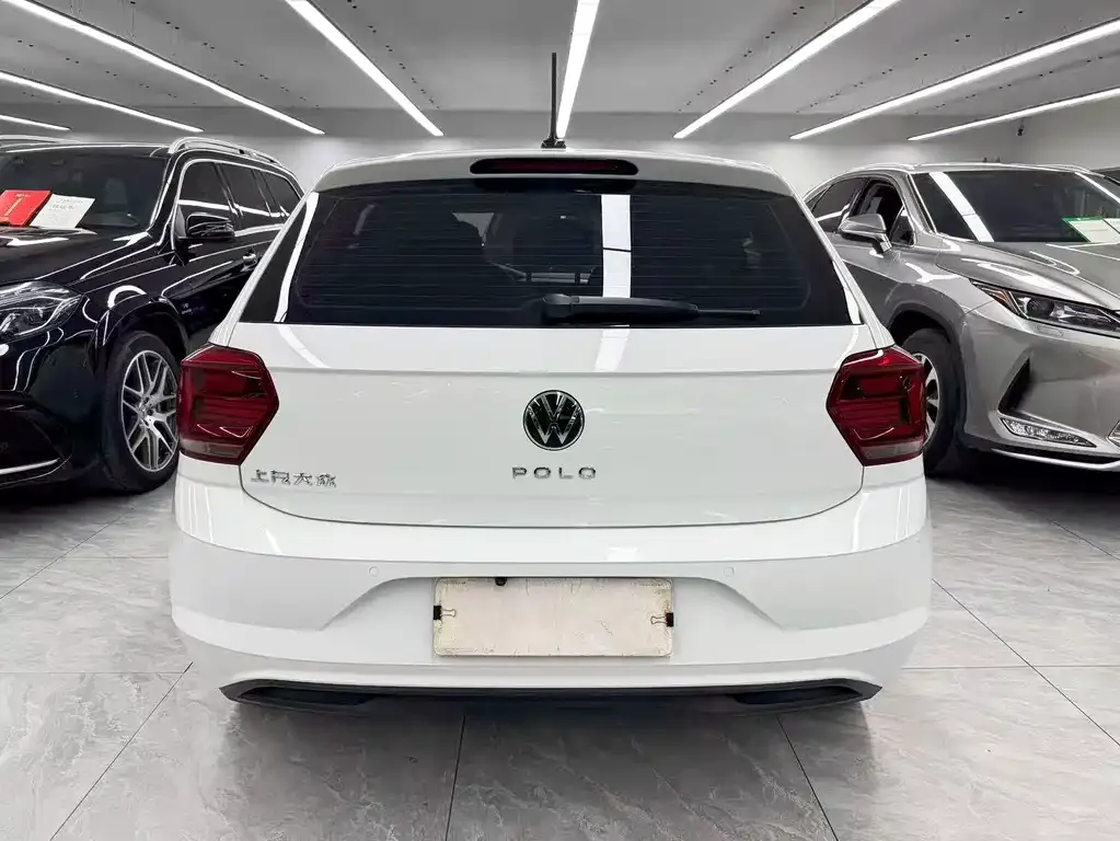 Volkswagen Polo — фото 2