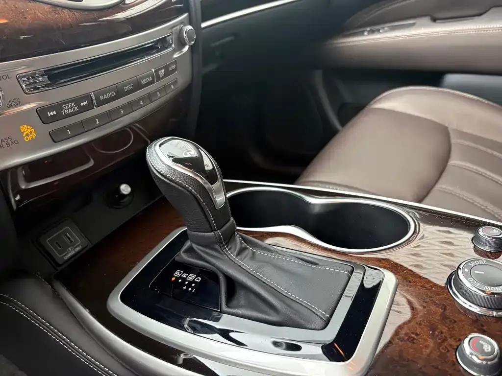 Infiniti QX60 (Import) — фото 4