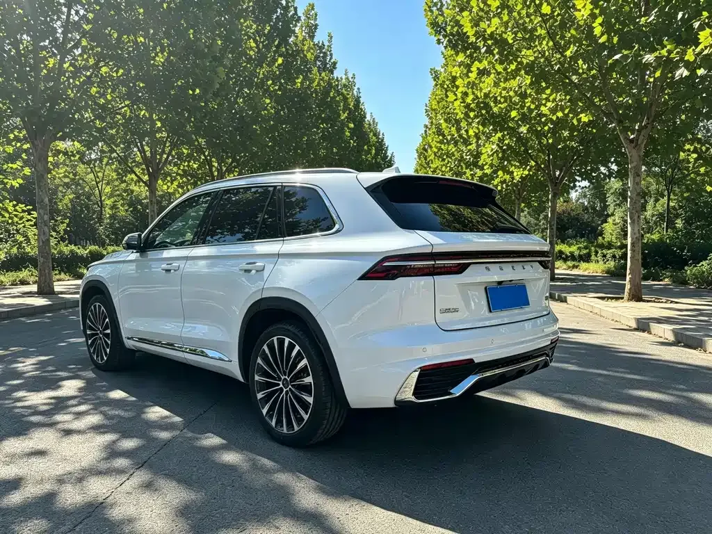 Geely Xingyue L — фото 8