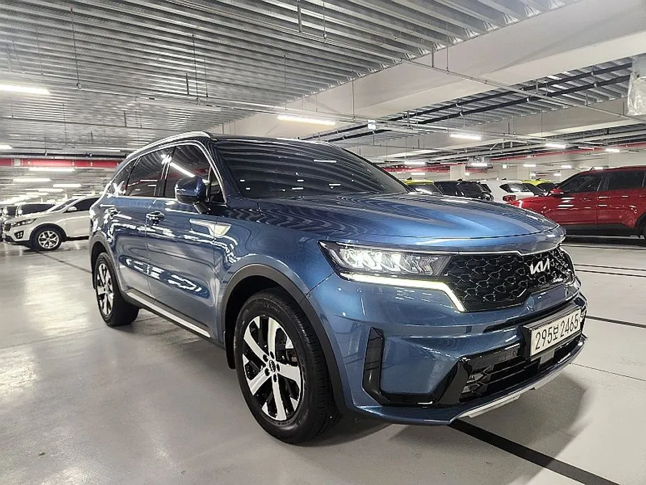 Kia Sorento — фото 7