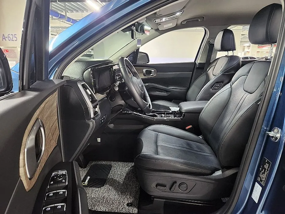 Kia Sorento — фото 6