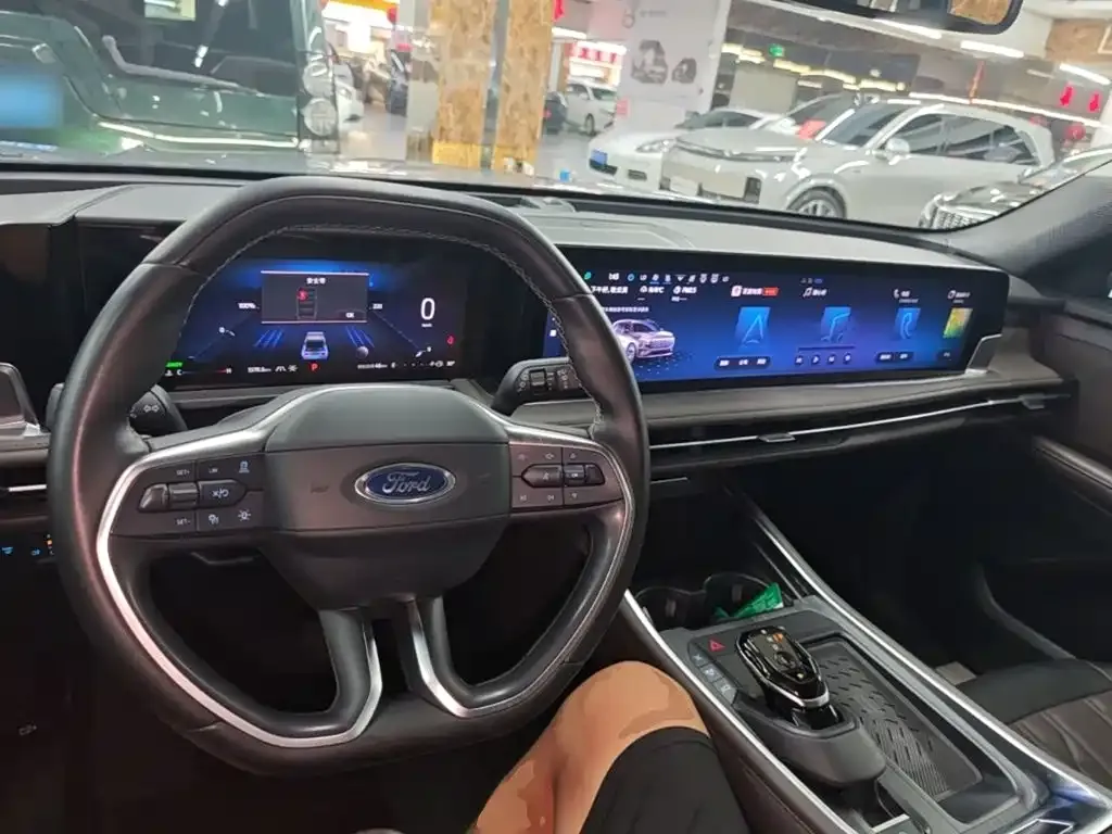Ford Edge — фото 10