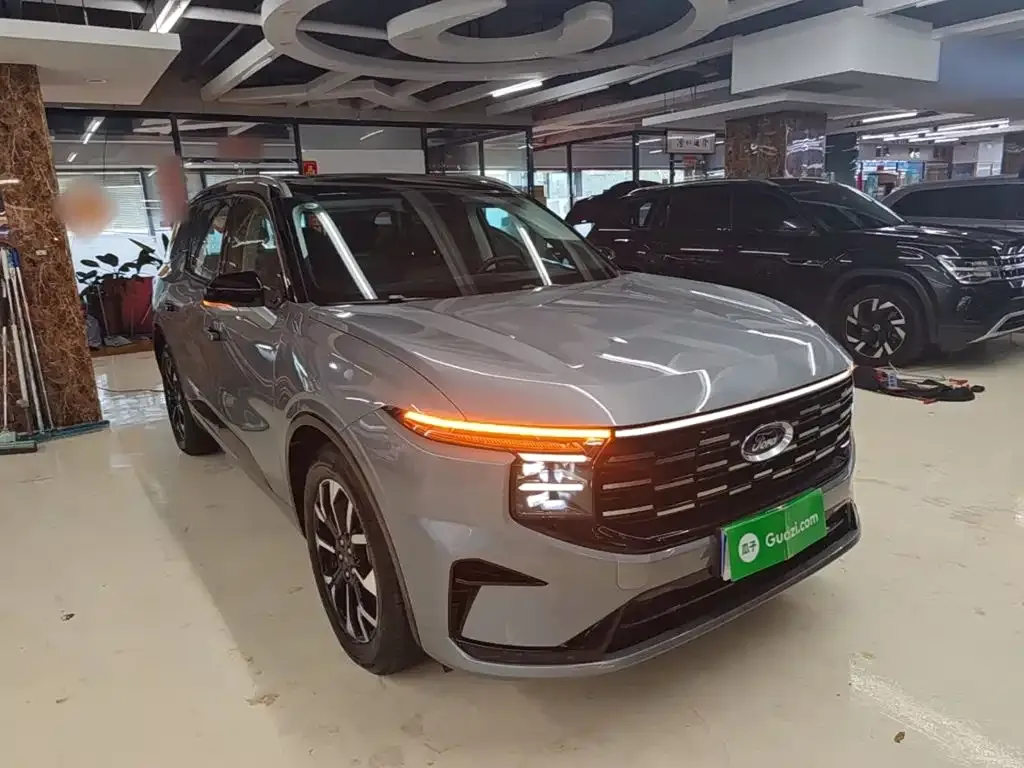 Ford Edge — фото 6