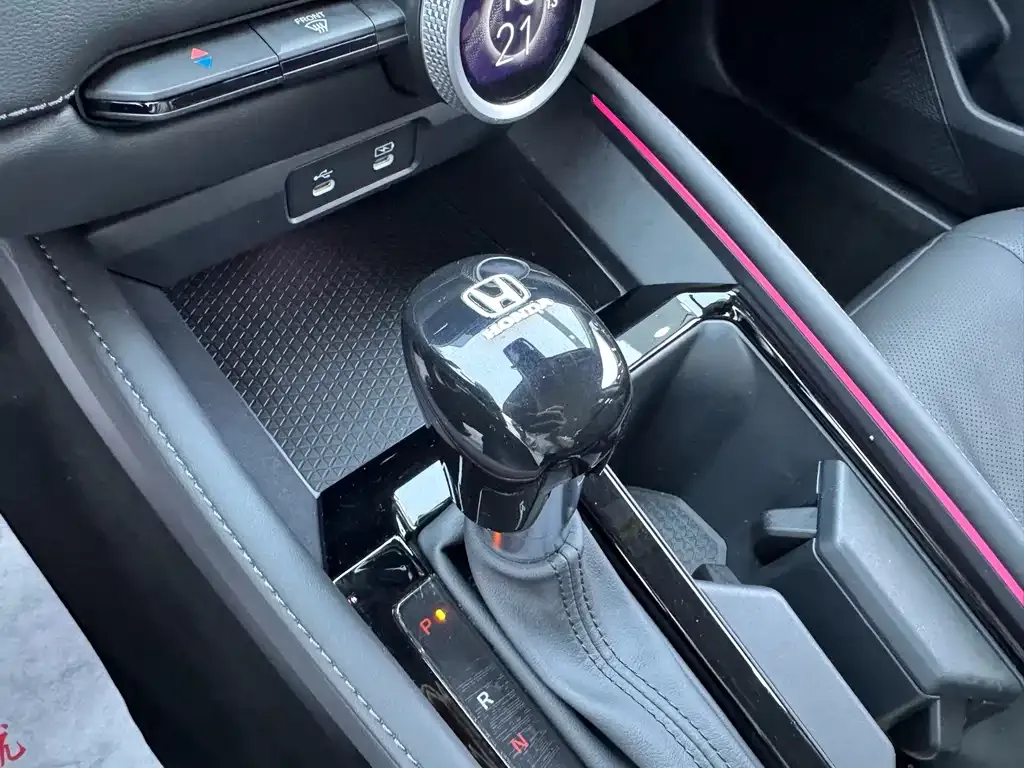 Honda Accord — фото 8