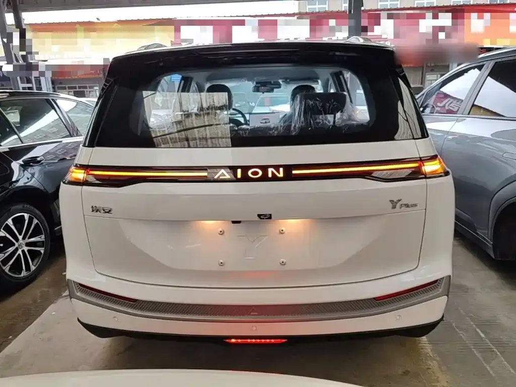 Aion Y — фото 9