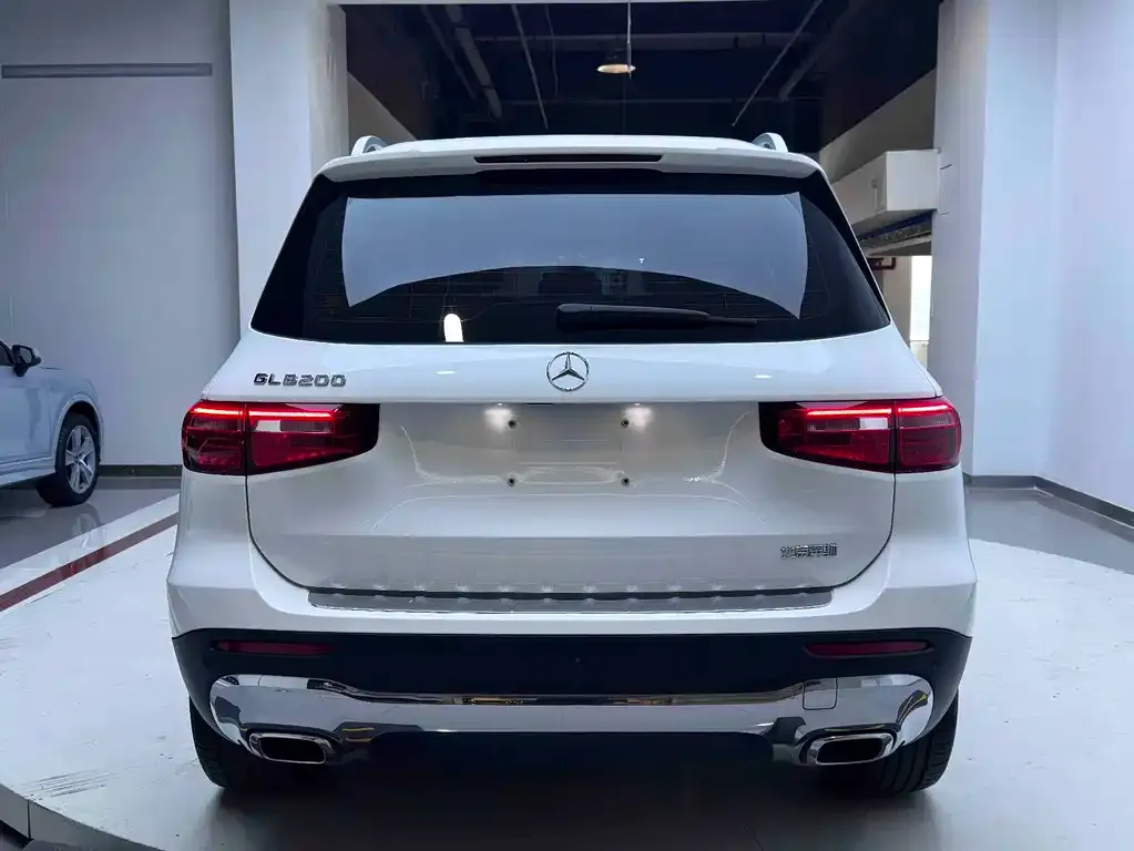 Mercedes-Benz GLB — фото 4