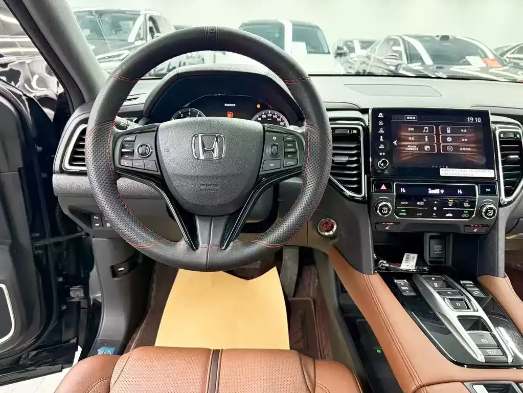 Honda UR-V — фото 10