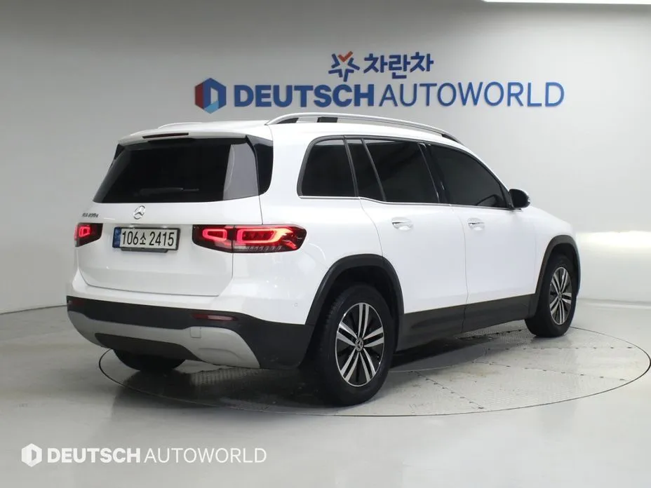 Mercedes-Benz GLB-Class — фото 10