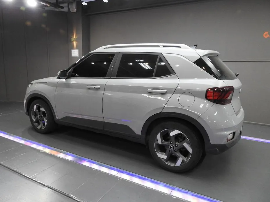 Hyundai Venue — фото 2