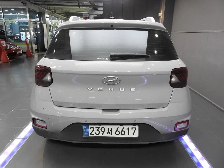 Hyundai Venue — фото 9