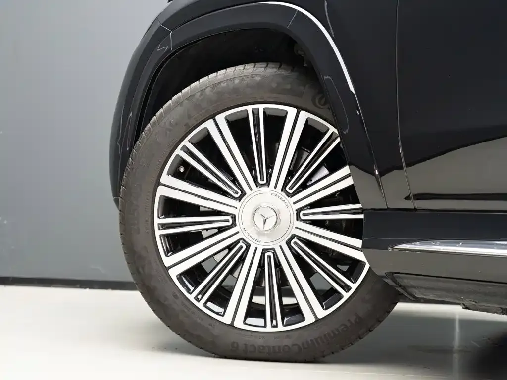 Mercedes-Benz GLS — фото 10