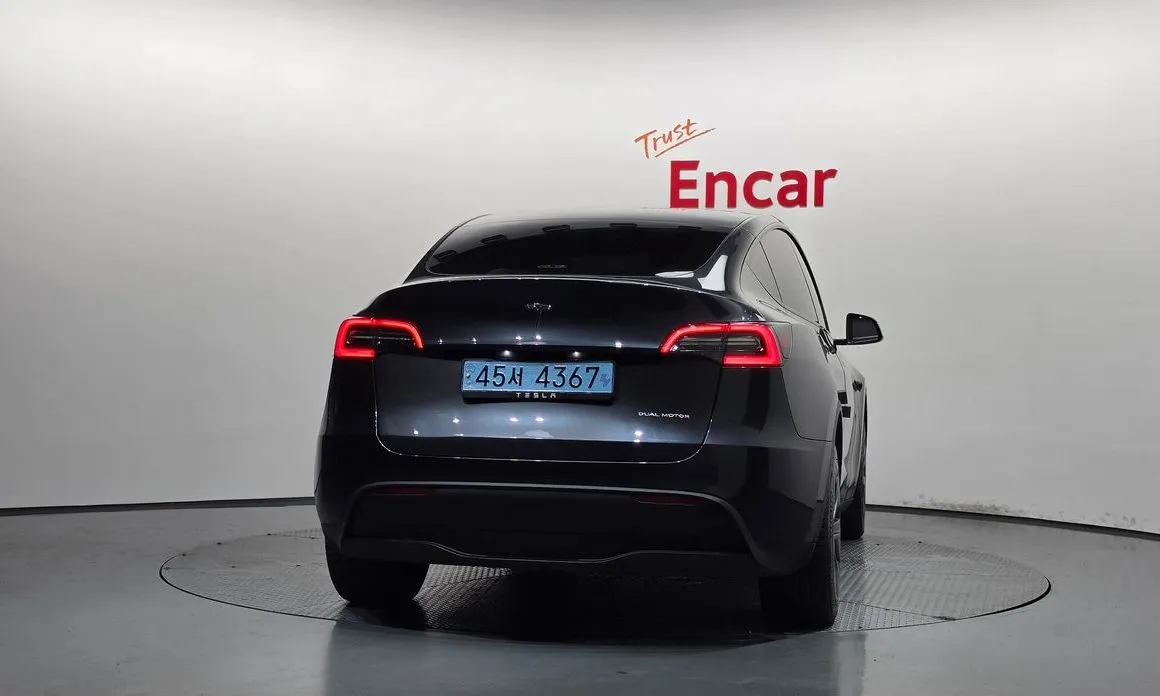 Tesla Model Y — фото 2