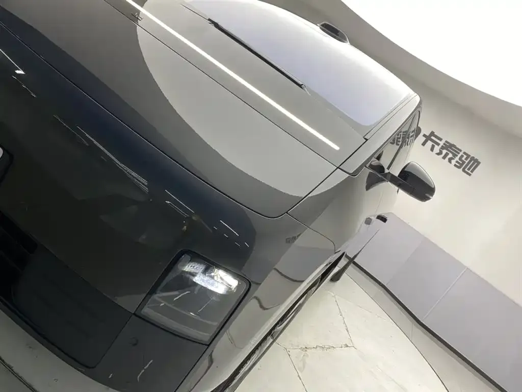 Li Auto MEGA — фото 3