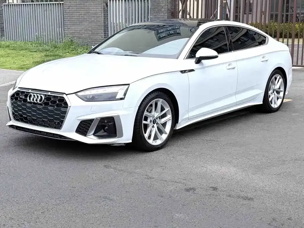 Audi A5 (Import) — фото 1