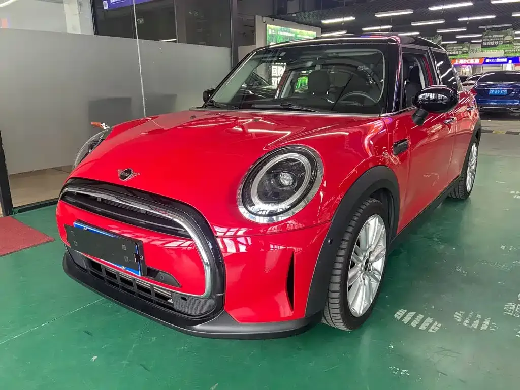 MINI Cooper (3-door) — фото 1